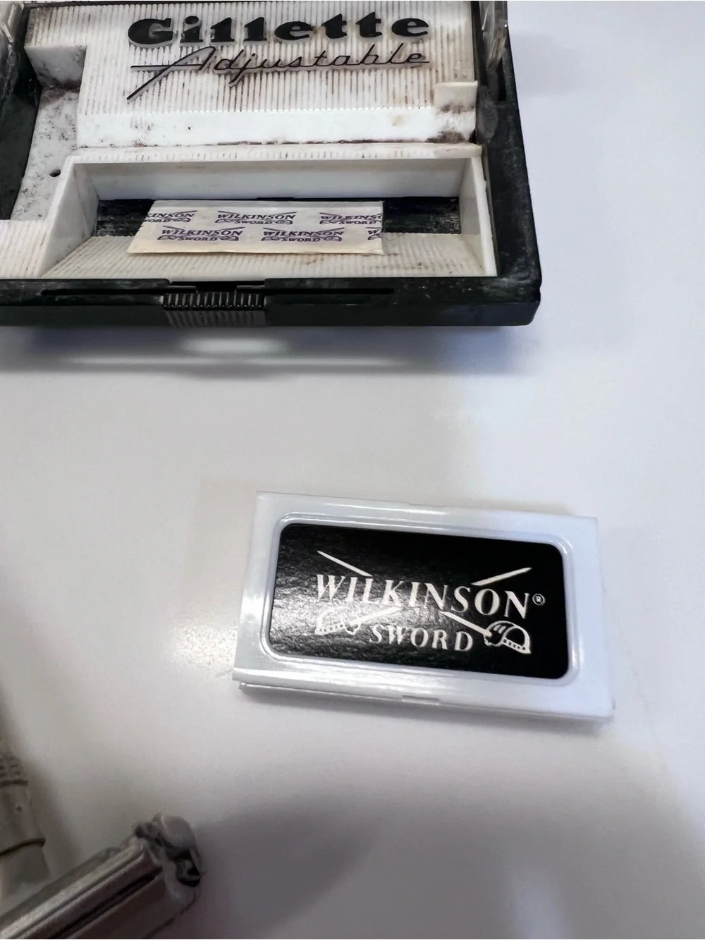 Vintage Gillette Adjustable Safety Razor With Original Case